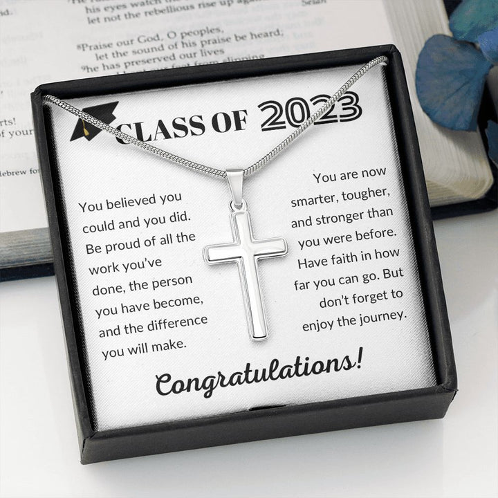 A symbolic gift of success and protection to celebrate your graduation –  Regalitos.com